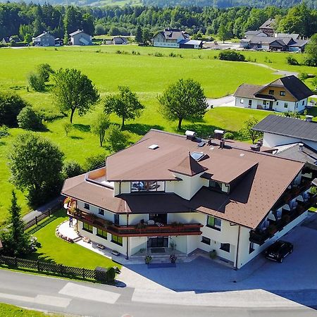 Hotel Pension Schlömmer Sankt Gilgen Exterior foto