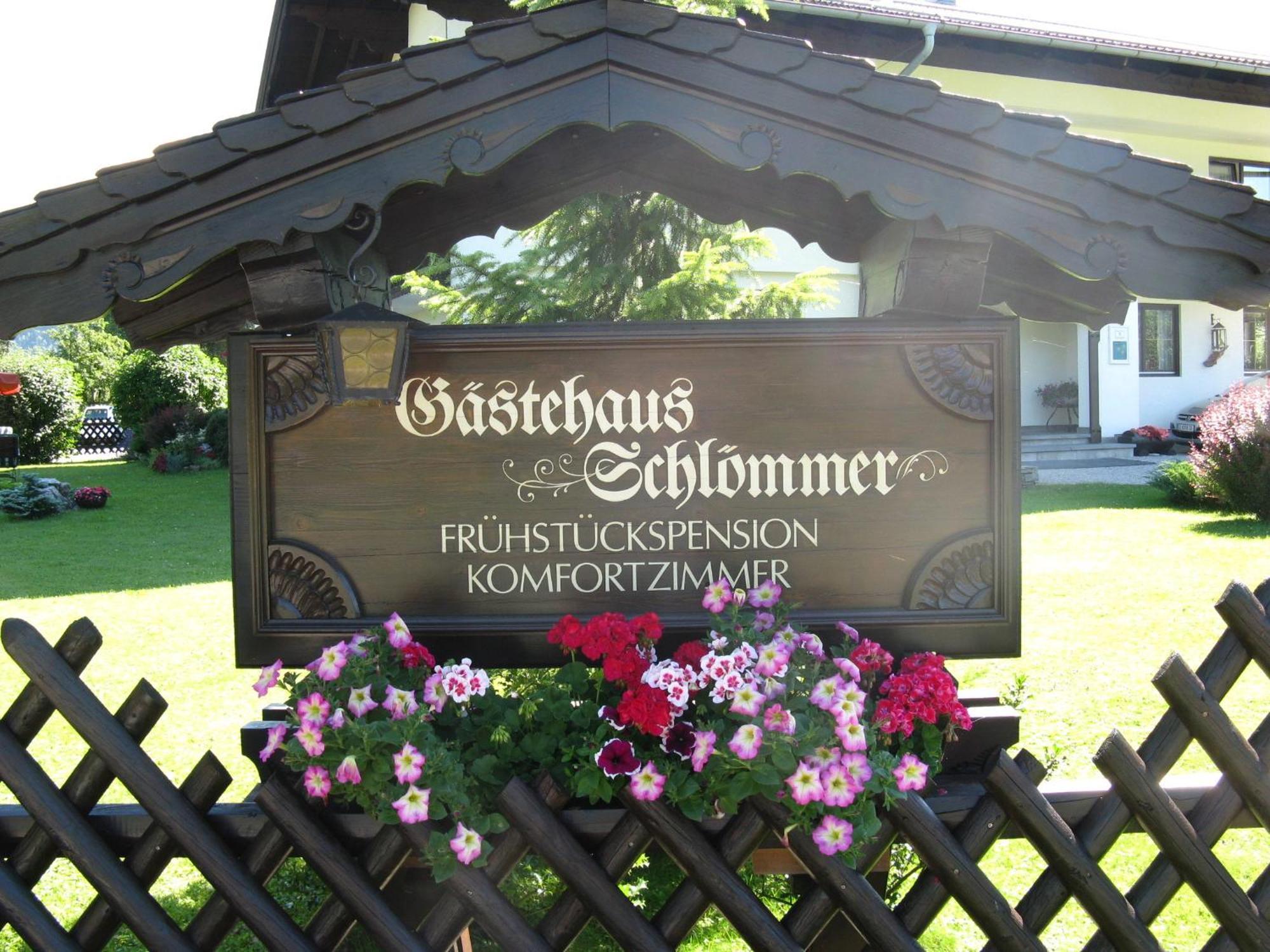 Hotel Pension Schlömmer Sankt Gilgen Exterior foto