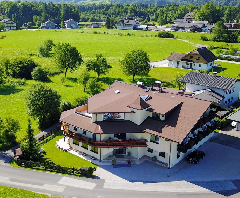 Hotel Pension Schlömmer Sankt Gilgen Exterior foto